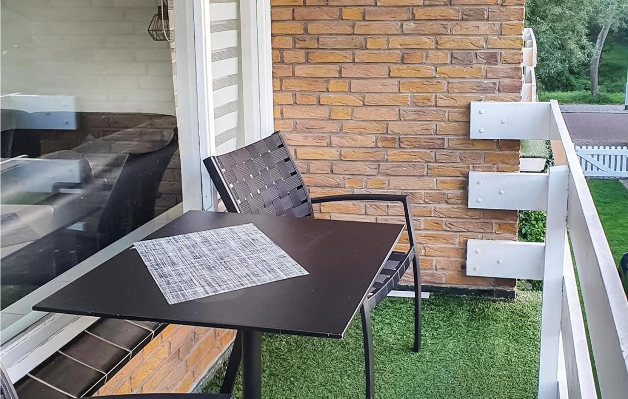 Cozy Apartment In Zoutelande With Wifi Экстерьер фото